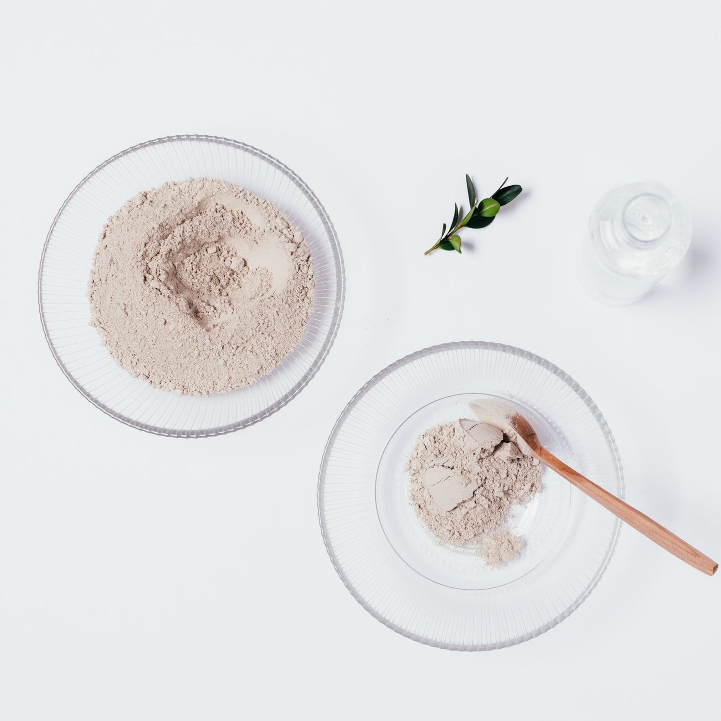 NATURAL WHITENING FACIAL CLAY POWDER