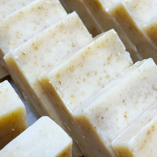(LIMITED TIME SALE) HONEY OATMEAL HANDMADE HEALING NATURAL SOAP BAR